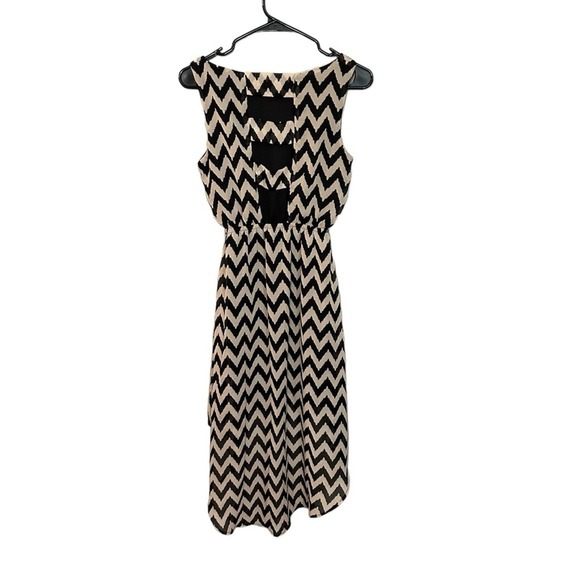 Liberty Love Midi Dress Size S Black Beige Chevron High Low Sleeveless Casual - Picture 3 of 11